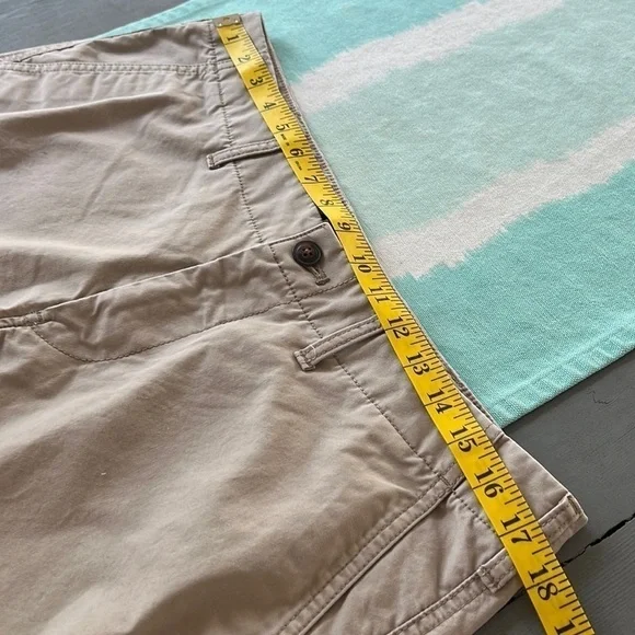 Express Men’s Classic Fit Khaki Flat Front At-The-Knee Shorts Size 33 - Picture 7 of 9